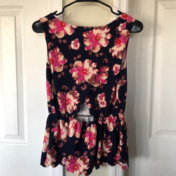 Anthropologie open back peplum top - Picture 3 of 8